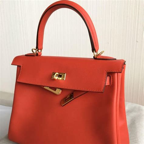 hermes capucine color